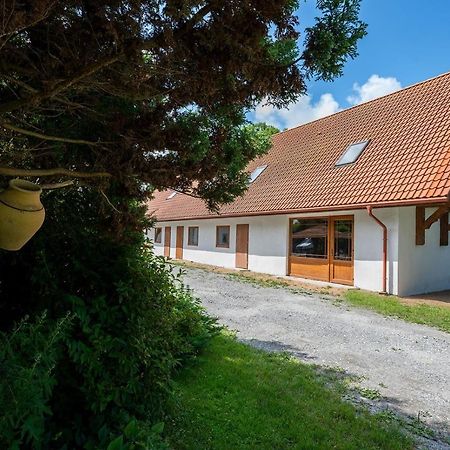 Apartamenty Stodola Jezierzany Exterior photo
